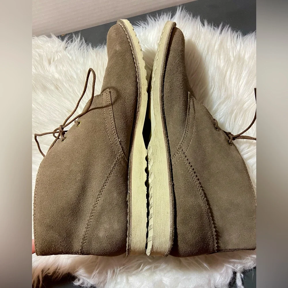 ORIGINAL PENGUIN Camel suede chukka desert boots